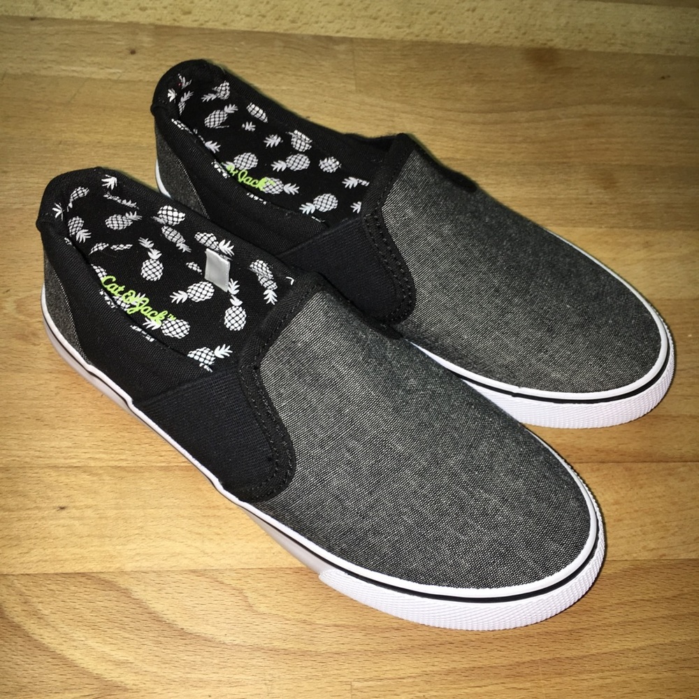 Big Boys CAT & JACK Slip On Loafers Size 1 NWOT